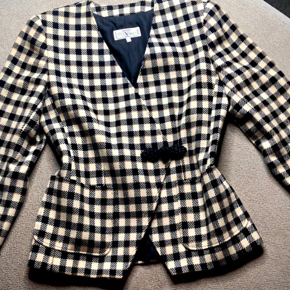 Vintage Valentino Blazer - Picture 2 of 4